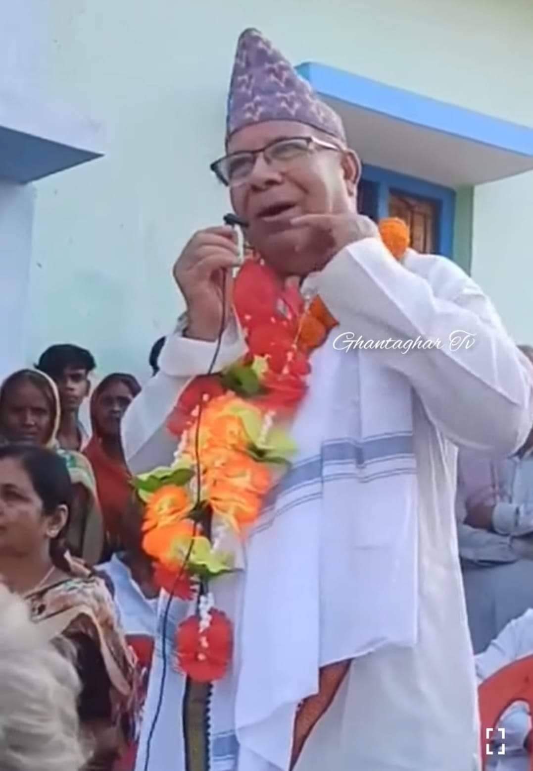 “फ्री भिसा फ्री टिकट “राजनीतिक प्रोपोगन्डा ,युवा खाडिमा माधव नेपाल चिल्लो गाडीमा